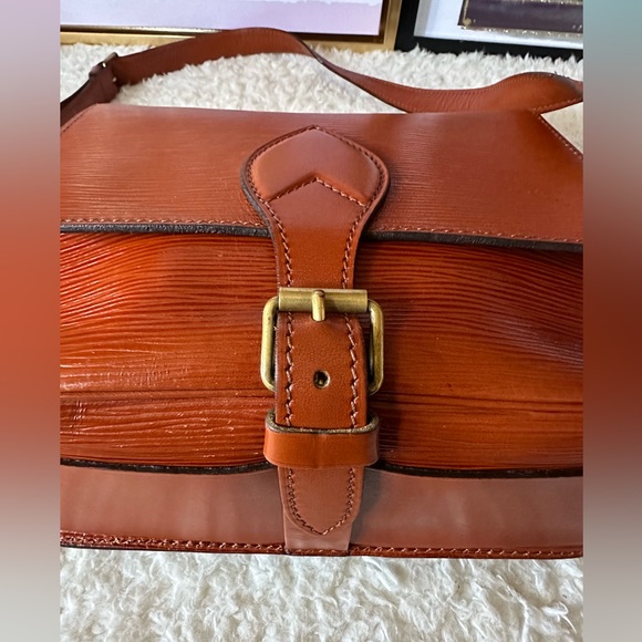 Louis Vuitton Epi Leather Cartouchiere Crossbody - Picture 6 of 15